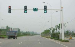 交通燈紅綠燈桿件如何維護(hù)和保養(yǎng)？