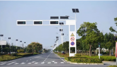 <b>順泰紅綠燈桿件，城市道路交通的可靠選擇！</b>